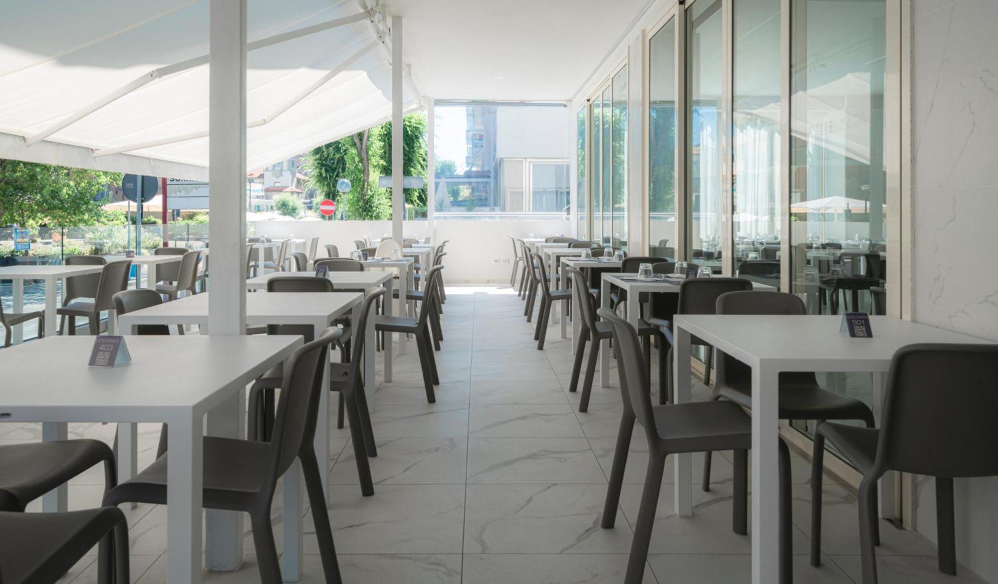 Hotel Ninfea Cattolica Exteriör bild