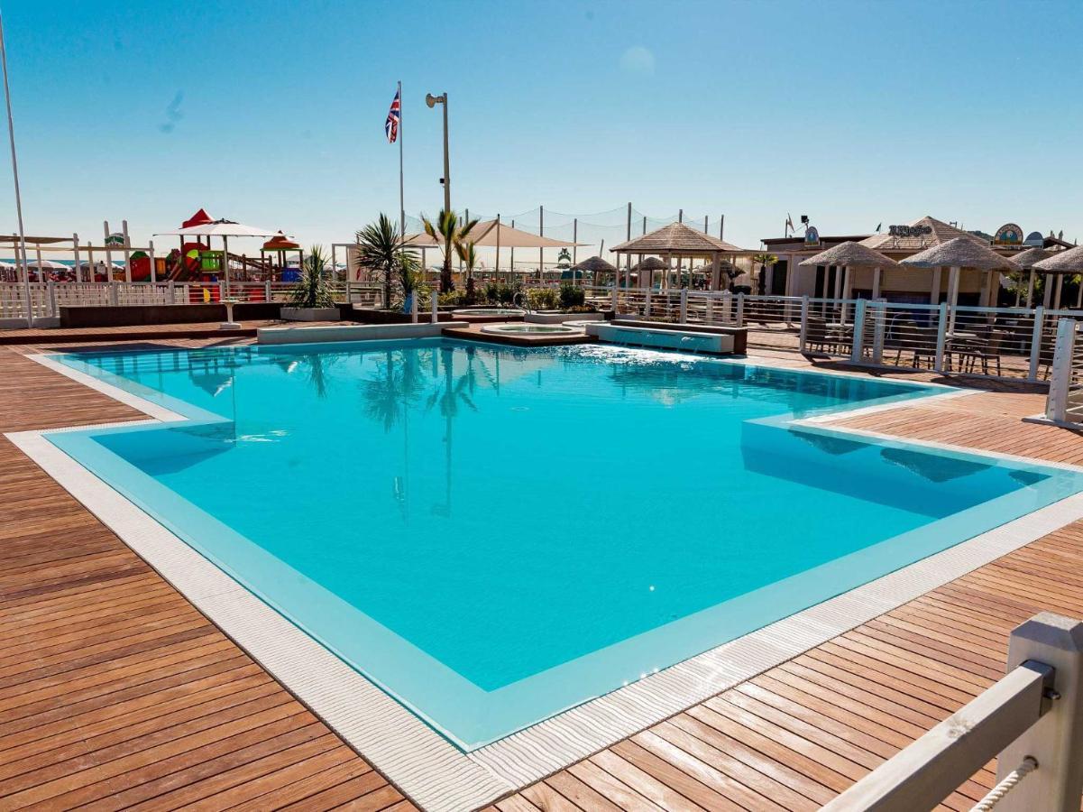 Hotel Ninfea Cattolica Exteriör bild